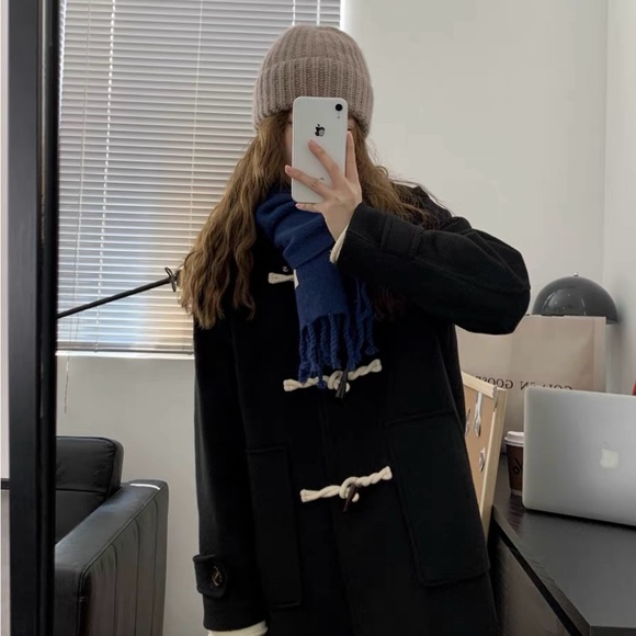 Horn-button long coat - Picture 5 of 6